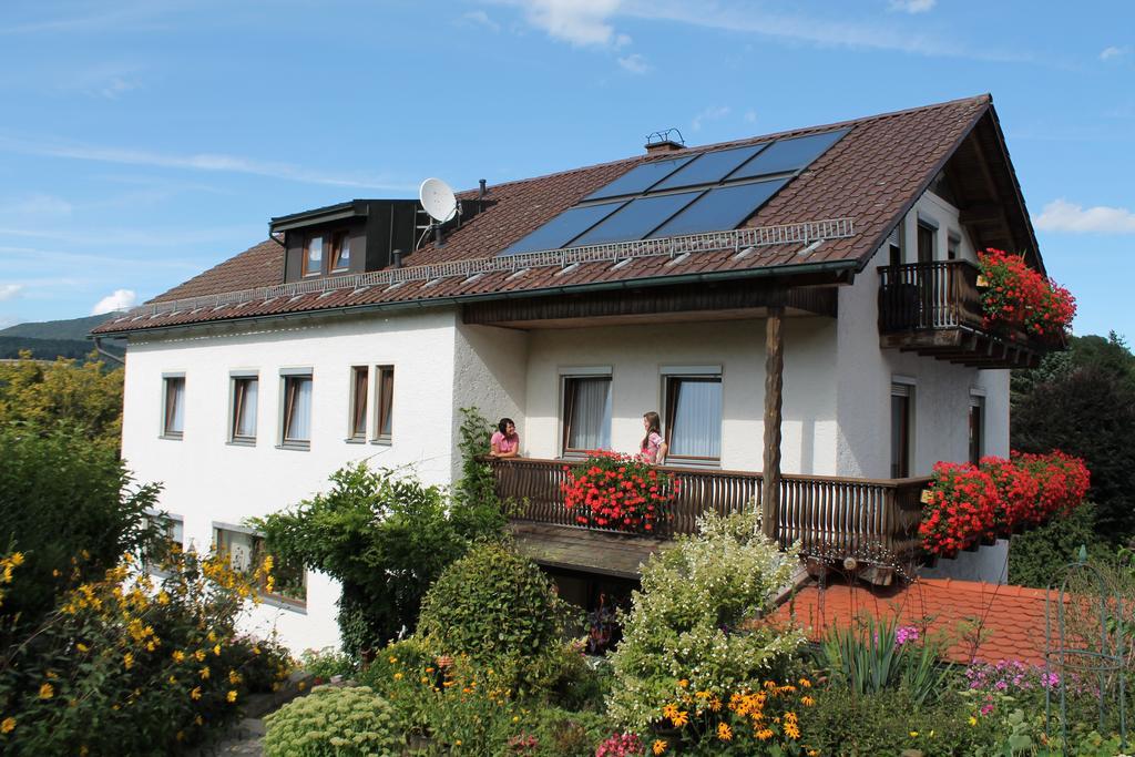 Gaestehaus Fidelis Grafenwiesen Exterior photo